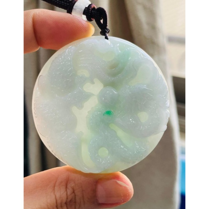 天然A貨緬甸玉 細潤白底青雙面雕龍鳳八卦翡翠玉牌 厚庄鐲心一開 粉潤青俏陽綠 有份量請留意尺寸-細節圖7