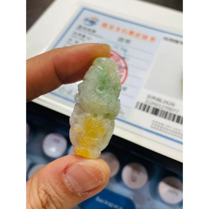 天然A貨緬甸玉 冰潤黃加綠三彩手工360度手工巧雕一條龍翡翠大龍珠/天珠 起冰金黃霧環繞包覆 幾抹翠綠增彩 工藝清晰立體-細節圖10