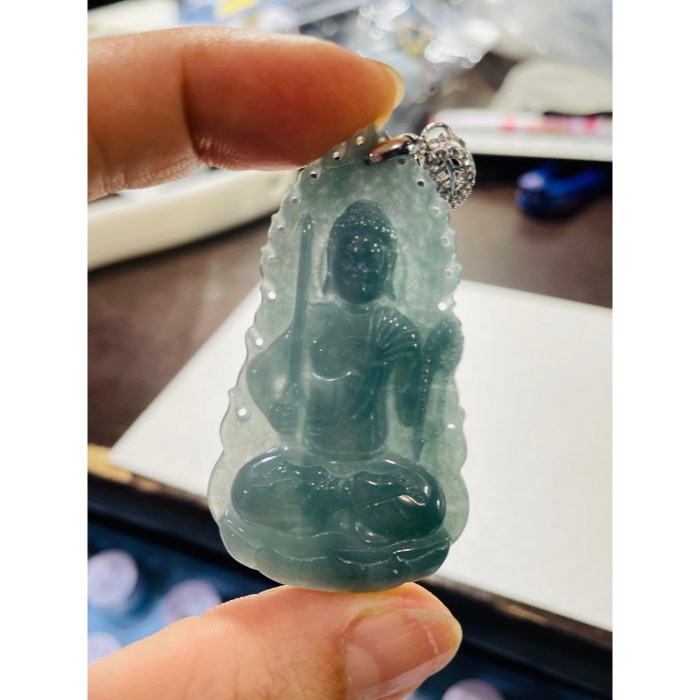 天然A貨翡翠 冰種危藍滿色火焰款不動明王翡翠佛牌 冰瓜料 無棉底妝 色滿料好透手 法像莊嚴立體-細節圖10