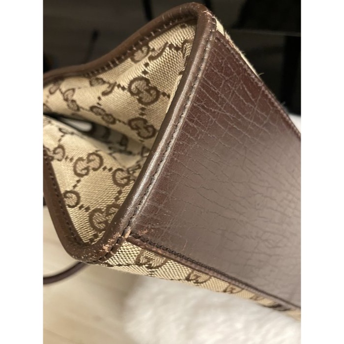 9成新~Gucci 經典老花緹花布半月側肩包 布面.內裡乾淨 手把完美 無需整理即能上肩-細節圖4
