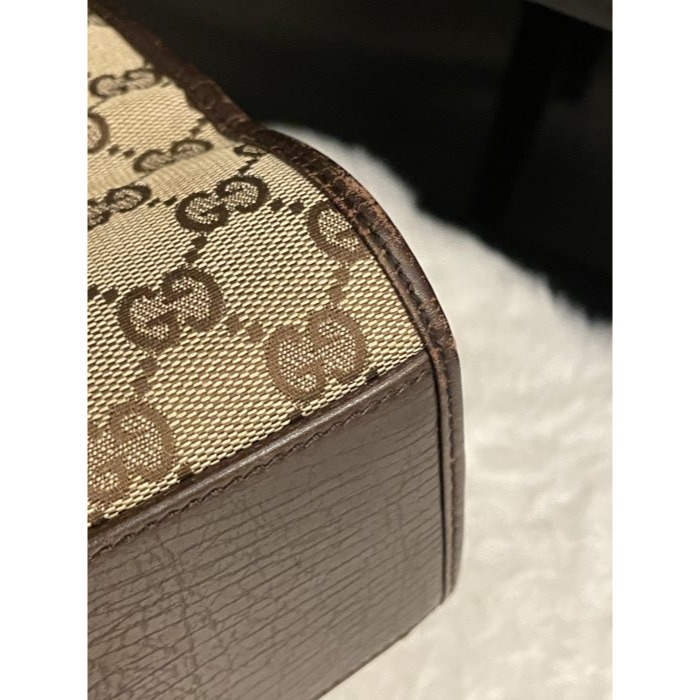 9成新~Gucci 經典老花緹花布半月側肩包 布面.內裡乾淨 手把完美 無需整理即能上肩-細節圖5