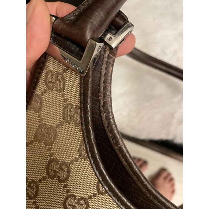 9成新~Gucci 經典老花緹花布半月側肩包 布面.內裡乾淨 手把完美 無需整理即能上肩-細節圖6