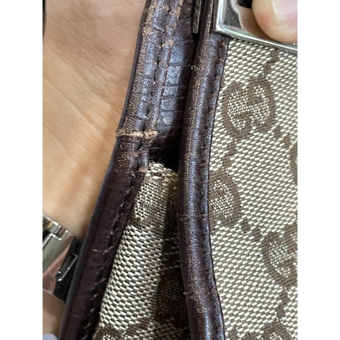 9成新~Gucci 經典老花緹花布半月側肩包 布面.內裡乾淨 手把完美 無需整理即能上肩-細節圖9
