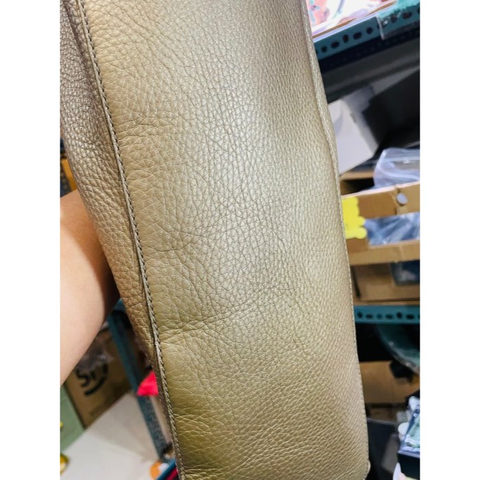 92成新正品~GUCCI 香檳金荔枝紋牛皮Soho鍊條肩包/側背兩用包 附防塵袋 大包 皮軟 不肩帶好背好背-細節圖7