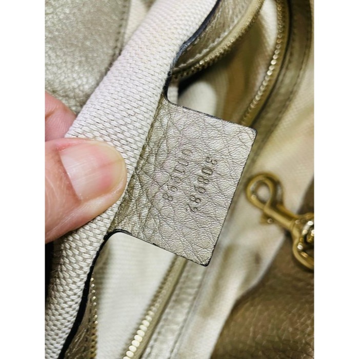 92成新正品~GUCCI 香檳金荔枝紋牛皮Soho鍊條肩包/側背兩用包 附防塵袋 大包 皮軟 不肩帶好背好背-細節圖8