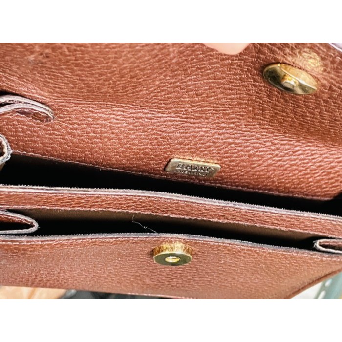 98成新正品~BALLY 咖啡色荔枝紋全牛皮男士壓扣手拿包 低調個性化大哥包-細節圖4