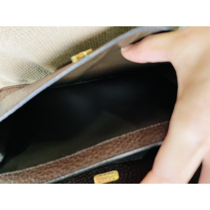 98成新正品~BALLY 咖啡色荔枝紋全牛皮男士壓扣手拿包 低調個性化大哥包-細節圖9