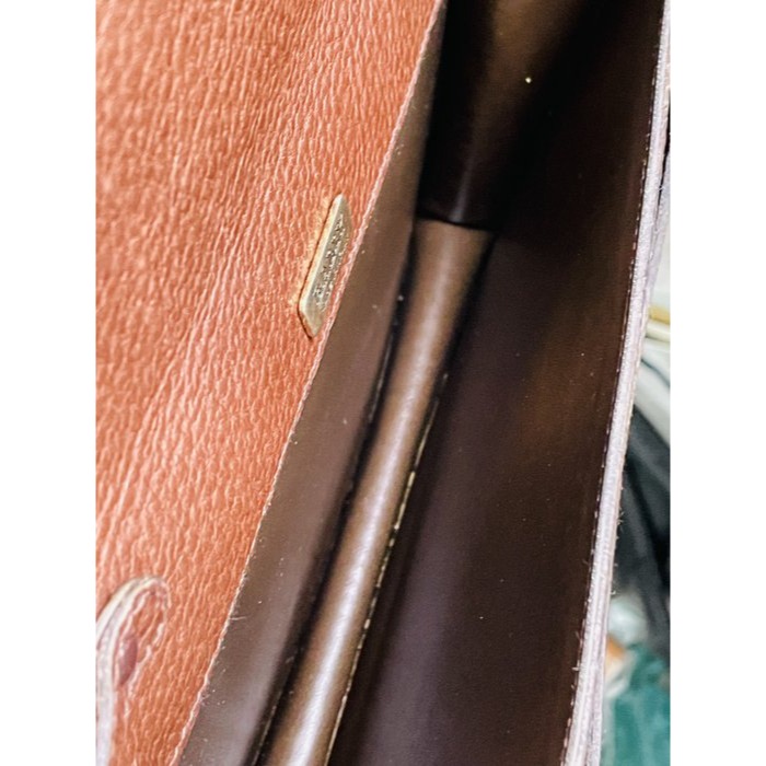 98成新正品~BALLY 咖啡色荔枝紋全牛皮男士壓扣手拿包 低調個性化大哥包-細節圖10