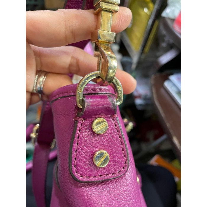 92成新正品~TORY BURCH TB葡萄紫荔枝紋全牛皮托特包/斜背兩用包 軟厚牛皮耐用 乾淨無需整理-細節圖9