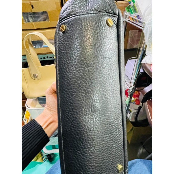 92成新正品~TORY BURCH 大TB logo黑色荔枝紋全牛皮托特包/斜背兩用包 軟厚牛皮乾淨無損傷-細節圖6