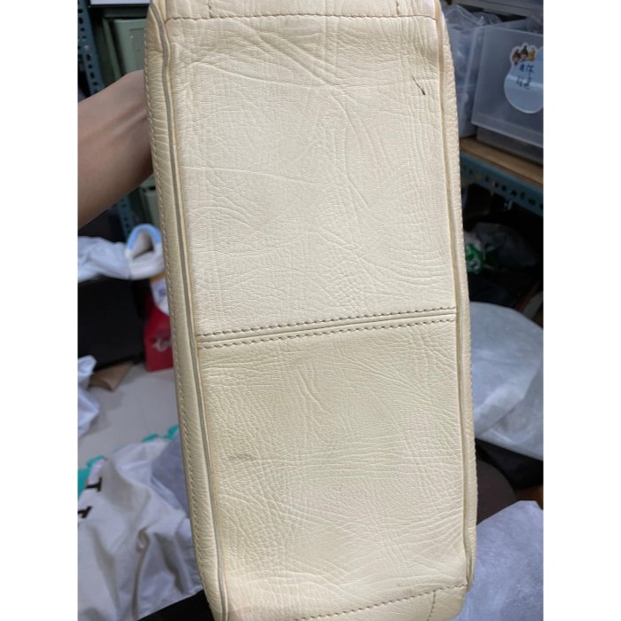85成新~CELINE 奶黃色荔枝紋全牛皮波奇包/手提包 經典Boogie 真皮手工縫作 分層多-細節圖6