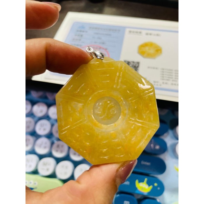 天然A貨緬甸玉 老坑黃雙彩太極八卦翡翠玉墜 起冰油黃霧層成色飽和 包覆雪梨肉 帶冰油度佳-細節圖9