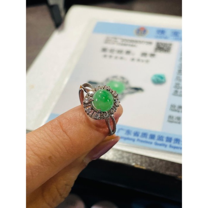 天然A貨緬甸玉 冰正陽綠蛋面翡翠戒指 正緬料色純色正色滿乾淨無雜點 無封底自然色一目了然-細節圖10