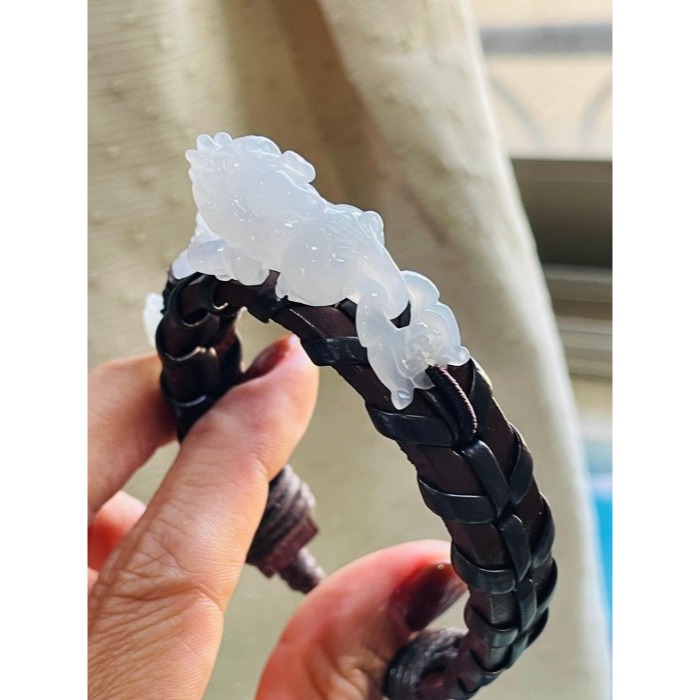 天然A貨緬甸玉 老坑白月光同心扣立體貔貅翡翠手牌/手環16~18cm 冰帶膠起光感 獨一手工作品-細節圖5