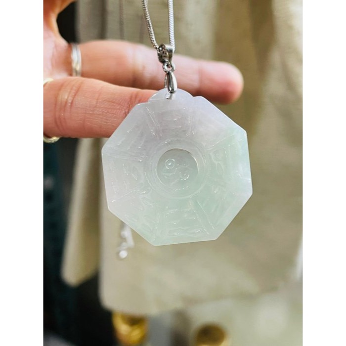 天然A貨緬甸玉 冰潤果綠太極八卦翡翠玉墜 帶冰過底粉綠帶淡紫 綠亮紫淡 易配戴大小-細節圖4