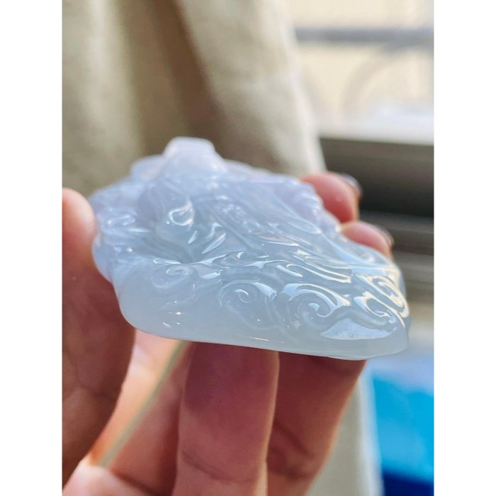 天然A貨緬甸玉 冰亮春彩雙面精工獨家版天上聖母/提燈媽祖翡翠佛牌 厚庄膠底妝 勻稱粉紫綠滿色 千順護航祖廟加持 精緻雙拋-細節圖5
