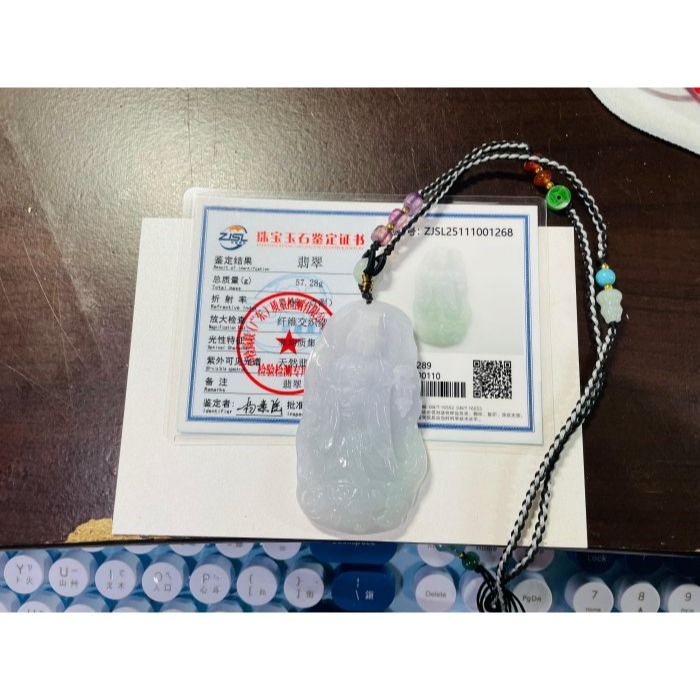天然A貨緬甸玉 冰亮春彩雙面精工獨家版天上聖母/提燈媽祖翡翠佛牌 厚庄膠底妝 勻稱粉紫綠滿色 千順護航祖廟加持 精緻雙拋-細節圖11