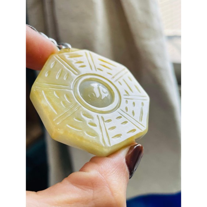 天然A貨緬甸玉 冰潤金黃雙彩太極大八卦翡翠玉墜 起冰油亮黃霧滿色 帶冰潤雪梨肉夾綠絲-細節圖4