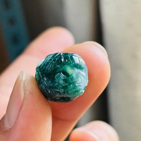 天然A貨緬甸玉 老坑藍水三彩360度手工環繞巧雕一條龍翡翠小龍珠 藍水陽綠白冰三彩過渡 藍多綠辣冰透-細節圖6