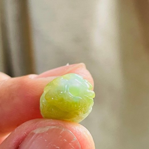 天然A貨緬甸玉 冰潤黃加綠三彩手工360度環繞微雕一條龍翡翠小龍珠 橙黃粉綠 白綠黃過渡色分明鮮亮-細節圖6