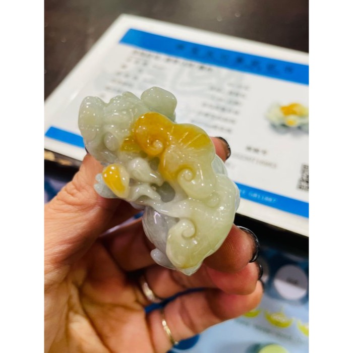 天然A貨緬甸玉 冰潤黃加綠漸變手工巧雕黃金滿載貔貅翡翠擺件 溫潤油亮有光澤 財氣罩頂金如意-細節圖9