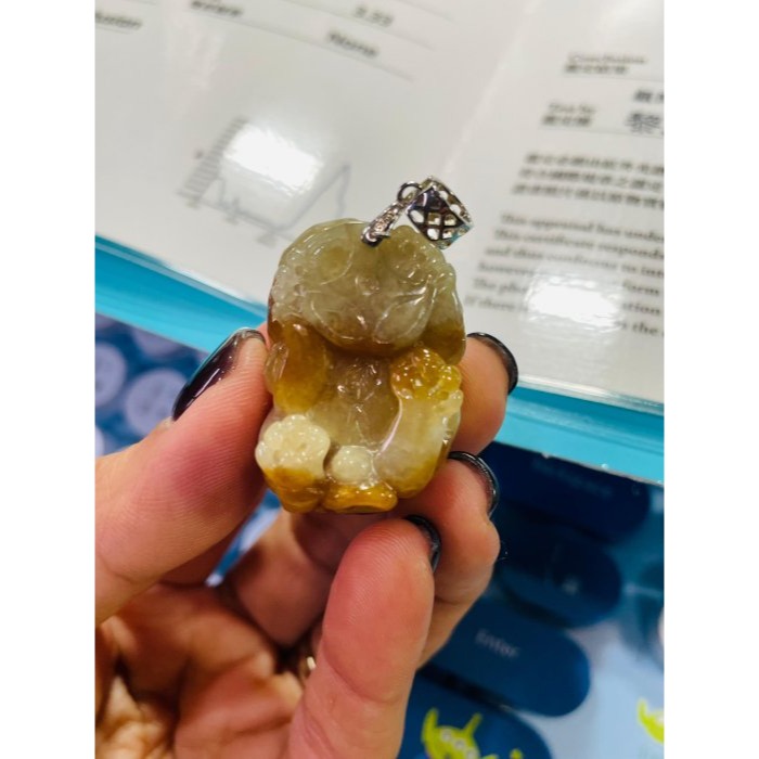 天然A貨緬甸玉 老坑蜜糖紅雙彩手工俏色雕事業飛天貔貅翡翠玉墜 老熟起冰紅霧層漸變雪梨肉 財路騰達 日進斗金 附台証-細節圖10