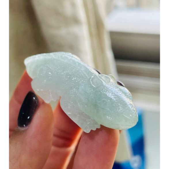 天然A貨緬甸玉 冰晴綠手工雕吸金千億翡翠玉墜 起冰晶透水頭 手工全立體巧雕可愛蜥蜴-細節圖3