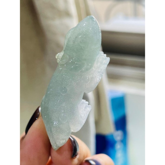 天然A貨緬甸玉 冰晴綠手工雕吸金千億翡翠玉墜 起冰晶透水頭 手工全立體巧雕可愛蜥蜴-細節圖5