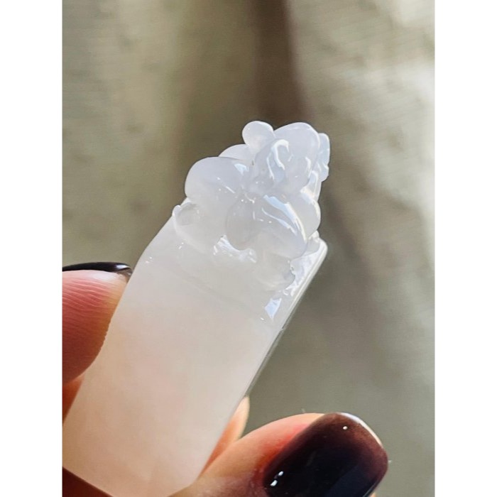天然A貨緬甸玉 白冰手工雕天祿/三角貔貅翡翠印章/方印/私章 冰潤乾淨純色好水頭 1.6公分印體-細節圖7