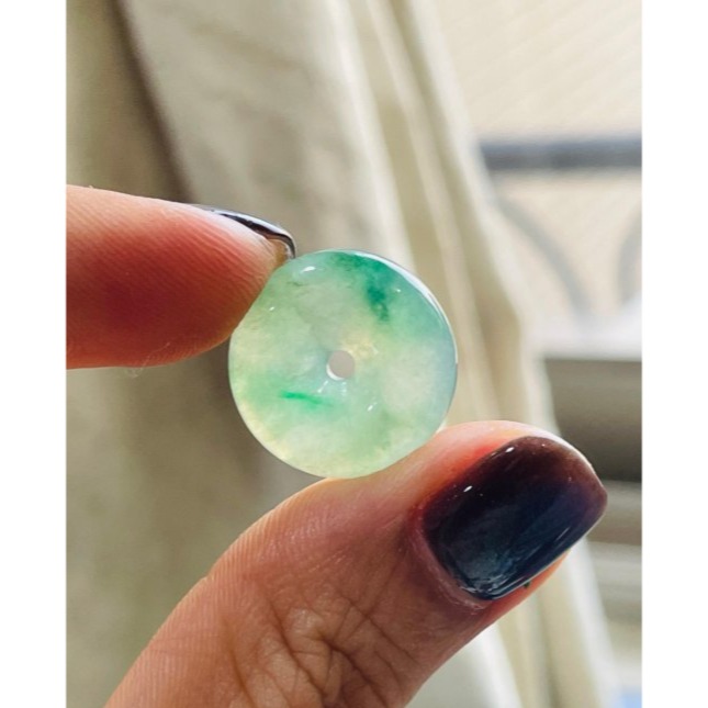 天然A貨緬甸玉 老坑冰陽綠翡翠平安扣 冰種飄綠花小胖扣 整顆晶透冰膠底妝 過底綠花色辣大抹帶多-細節圖6