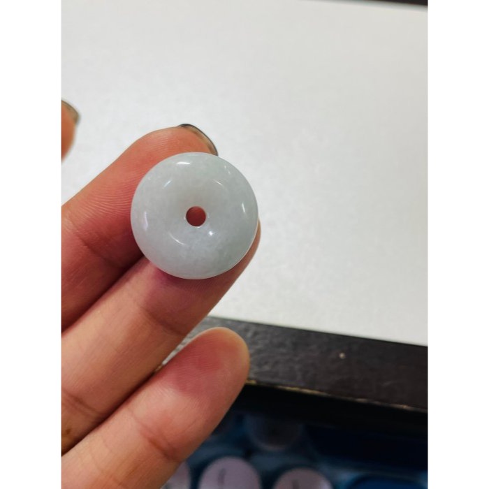 天然A貨緬甸玉 細潤白冰藏金平安扣翡翠玉墜 平滑無沙坑眼 底庄乾淨 型飽滿小胖扣-細節圖11