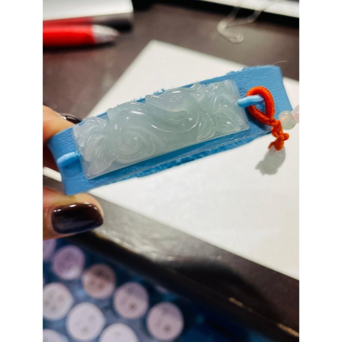 天然A貨緬甸玉 老坑藍綠九尾狐狸翡翠手牌 手圍無限 冰膠瑪瑙底庄 滿色起光感 線條立體唯美-細節圖10