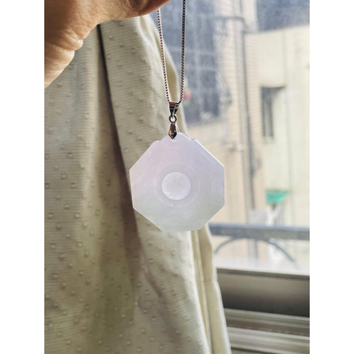 天然A貨緬甸玉 冰潤櫻花紫俏綠太極八卦翡翠玉墜 起冰過底粉紫 色淡粉嫩好水頭 易配戴大小-細節圖8