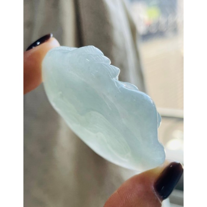 天然A貨緬甸玉 冰膠晴綠龍中之龍翡翠龍牌 冰起膠厚庄鐲心一開 雕工立體 底庄乾淨透手影-細節圖5