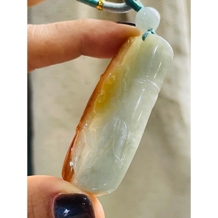 天然A貨緬甸玉 老坑紅帶綠花手空俏色雕節節高升翡翠玉墜 油亮起冰蜜黃 帶淡綠肉過渡梨黃-細節圖5