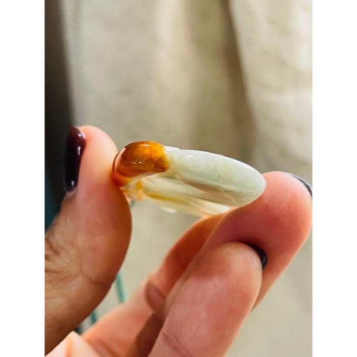 天然A貨緬甸玉 老坑紅帶綠花手空俏色雕節節高升翡翠玉墜 油亮起冰蜜黃 帶淡綠肉過渡梨黃-細節圖6