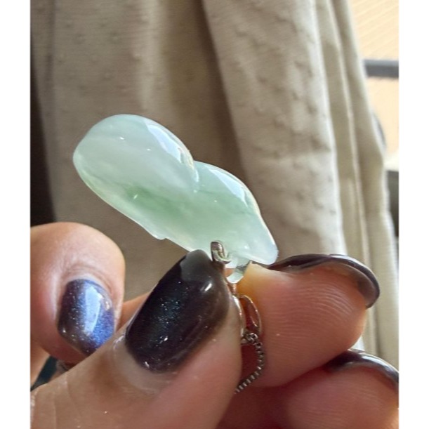 天然A貨緬甸玉 冰潤飄花小狐仙翡翠玉墜 冰潤底庄 大抹綠花前後點綴 小小的型飽滿 易配戴大小-細節圖6