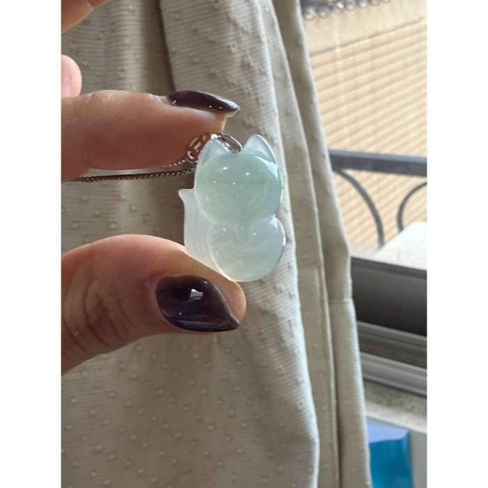 天然A貨緬甸玉 冰潤淡底色小狐仙翡翠玉墜 冰潤瑪瑙底庄 淺色花點綴 小小的型飽滿 易配戴大小-細節圖2