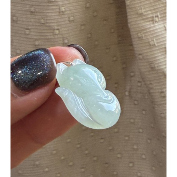 天然A貨緬甸玉 冰潤淡底色小狐仙翡翠玉墜 冰潤瑪瑙底庄 淺色花點綴 小小的型飽滿 易配戴大小-細節圖3