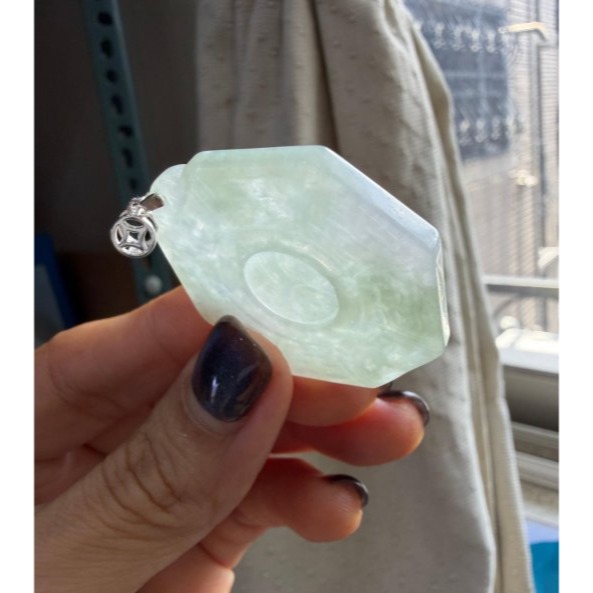 天然A貨緬甸玉 冰潤晴綠太極八卦翡翠玉墜 帶冰過底粉綠帶一抹淡紫 整塊帶色透字影 易配戴大小-細節圖6