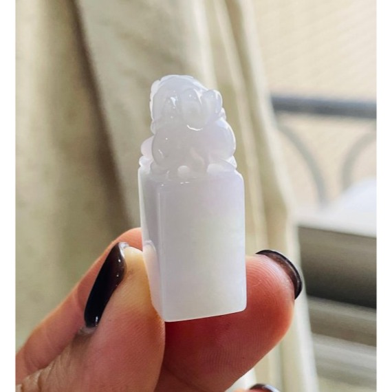 天然A貨緬甸玉 膠潤淡粉紫貔貅寶寶翡翠小印章/小私章/正方印 底庄膠潤 淡粉綠底色 超可愛貔貅 1.2公分印體-細節圖4