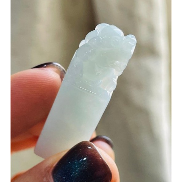 天然A貨緬甸玉 老坑藍綠滿色手工雕錢來貔貅翡翠印章/私章/方印 過底勻稱滿底色 福氣大頭 背馱銅錢 吞財不漏-細節圖5