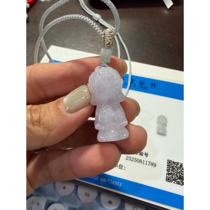 天然A貨緬甸玉 冰潤淡紫全立體Q版阿彌陀佛翡翠小佛墜 晶透好水頭 過底滿色粉粉紫 法像清晰-細節圖10