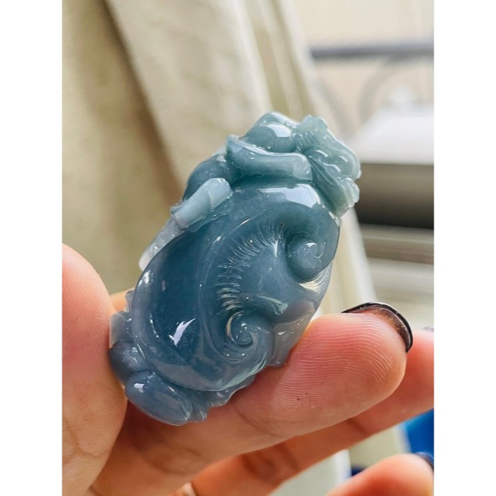 天然A貨翡翠 冰潤危藍滿色天祿承財翡翠玉墜 瓜料 膠潤無棉藍綠 精雕全立體貔貅緊抓飽滿如意.銅錢-細節圖2