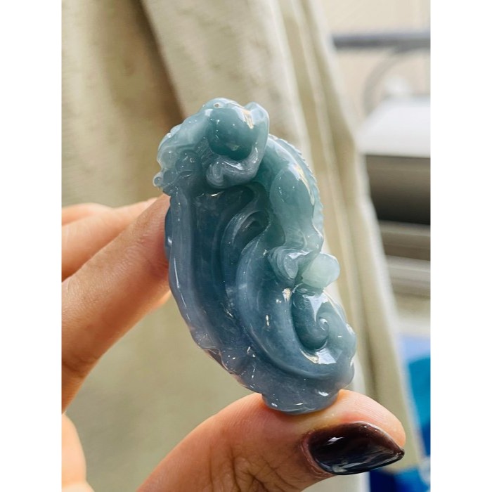 天然A貨翡翠 冰潤危藍滿色天祿承財翡翠玉墜 瓜料 膠潤無棉藍綠 精雕全立體貔貅緊抓飽滿如意.銅錢-細節圖3