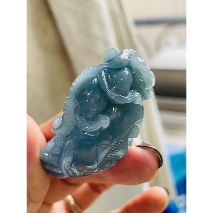 天然A貨翡翠 冰潤危藍滿色天祿承財翡翠玉墜 瓜料 膠潤無棉藍綠 精雕全立體貔貅緊抓飽滿如意.銅錢-細節圖4