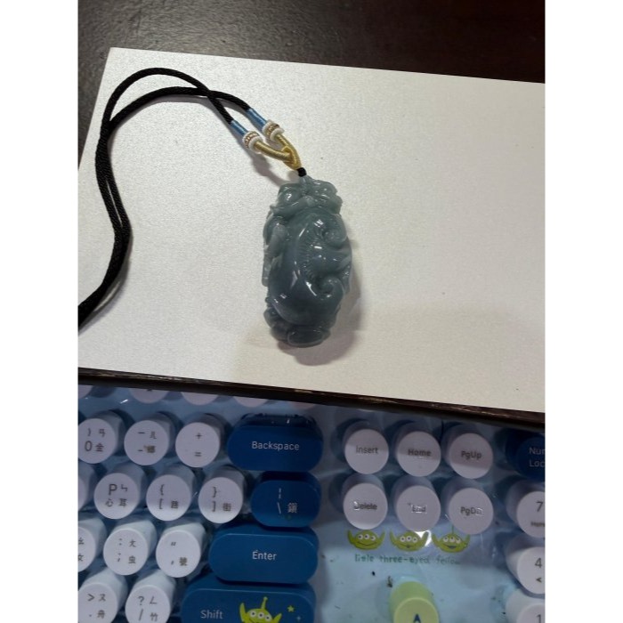 天然A貨翡翠 冰潤危藍滿色天祿承財翡翠玉墜 瓜料 膠潤無棉藍綠 精雕全立體貔貅緊抓飽滿如意.銅錢-細節圖11