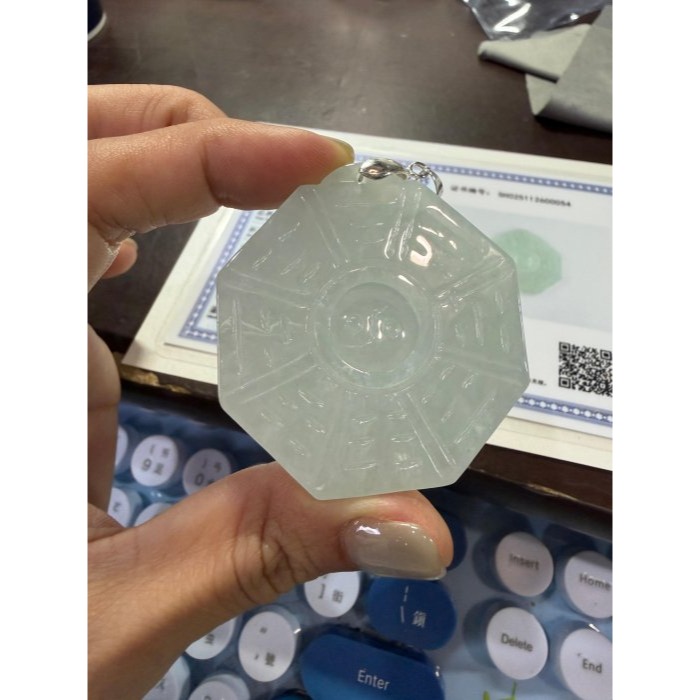 天然A貨緬甸玉 冰晴綠太極八卦翡翠玉墜 老坑晴水滿底色 色勻晶透 透手影好水頭-細節圖10