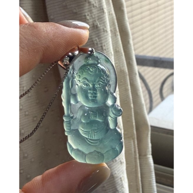 天然A貨翡翠 冰玻危藍精工雕不動明王翡翠小佛牌 晶透滿綠透字冰種瓜料 精開Q版俏皮法像-細節圖2