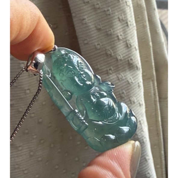 天然A貨翡翠 冰玻危藍精工雕不動明王翡翠小佛牌 晶透滿綠透字冰種瓜料 精開Q版俏皮法像-細節圖3